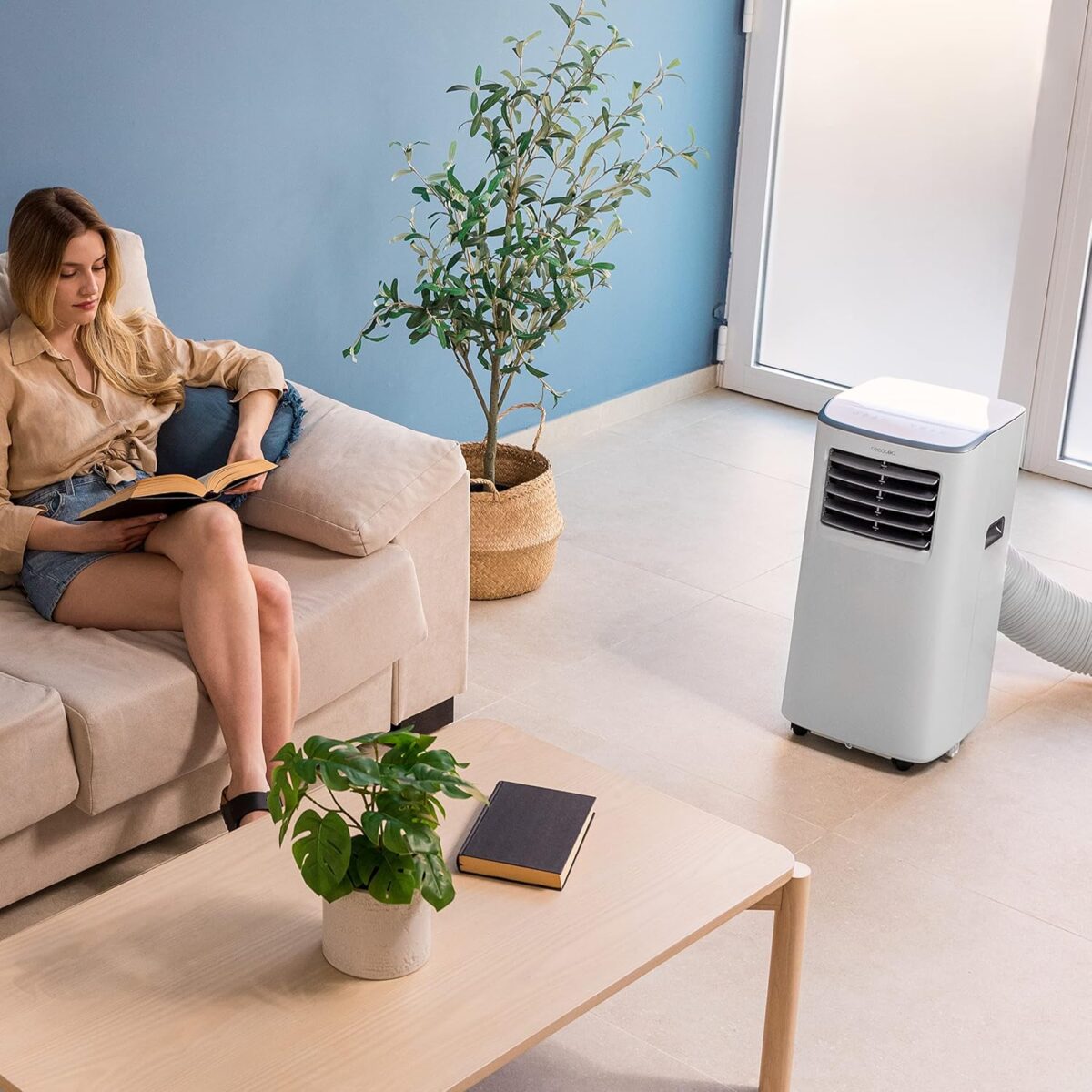 Cecotec-Aire-Acondicionado-Portatil-con-Mando-a-Distancia-y-Control-Tactil